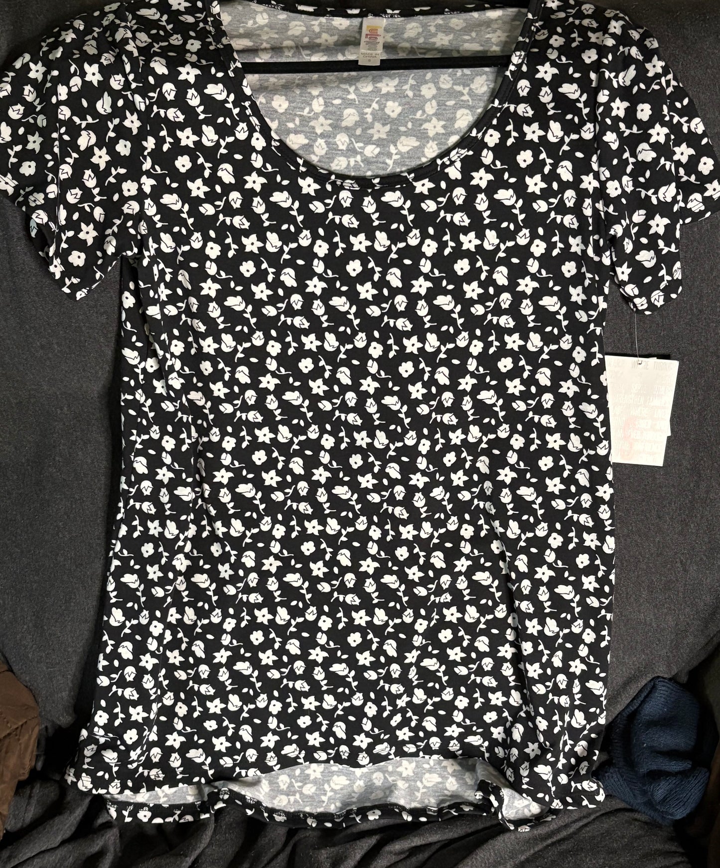 Classic T B/W Floral